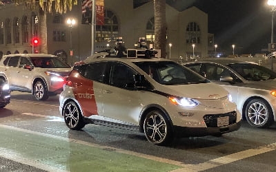 샌프란시스코 도심 누비는 자율주행 택시…세계는 지금 로보택시 경쟁 중 [글로벌 리포트]