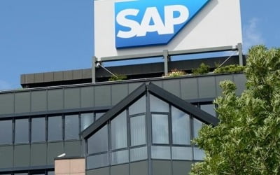 공룡의 운명 따를뻔한 SAP, 주가 40% 급반등 '테크주' 반열