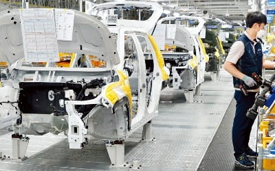 자동차 부품 만드는 코리아에프티, 주가 올해 60% 가까이 뛴 까닭