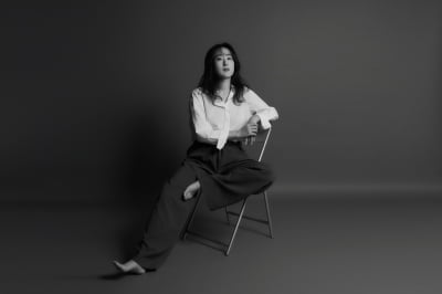 선우정아, 15일 새 앨범 '너머'…첫 번째 파트 '블랙 시머' 발표